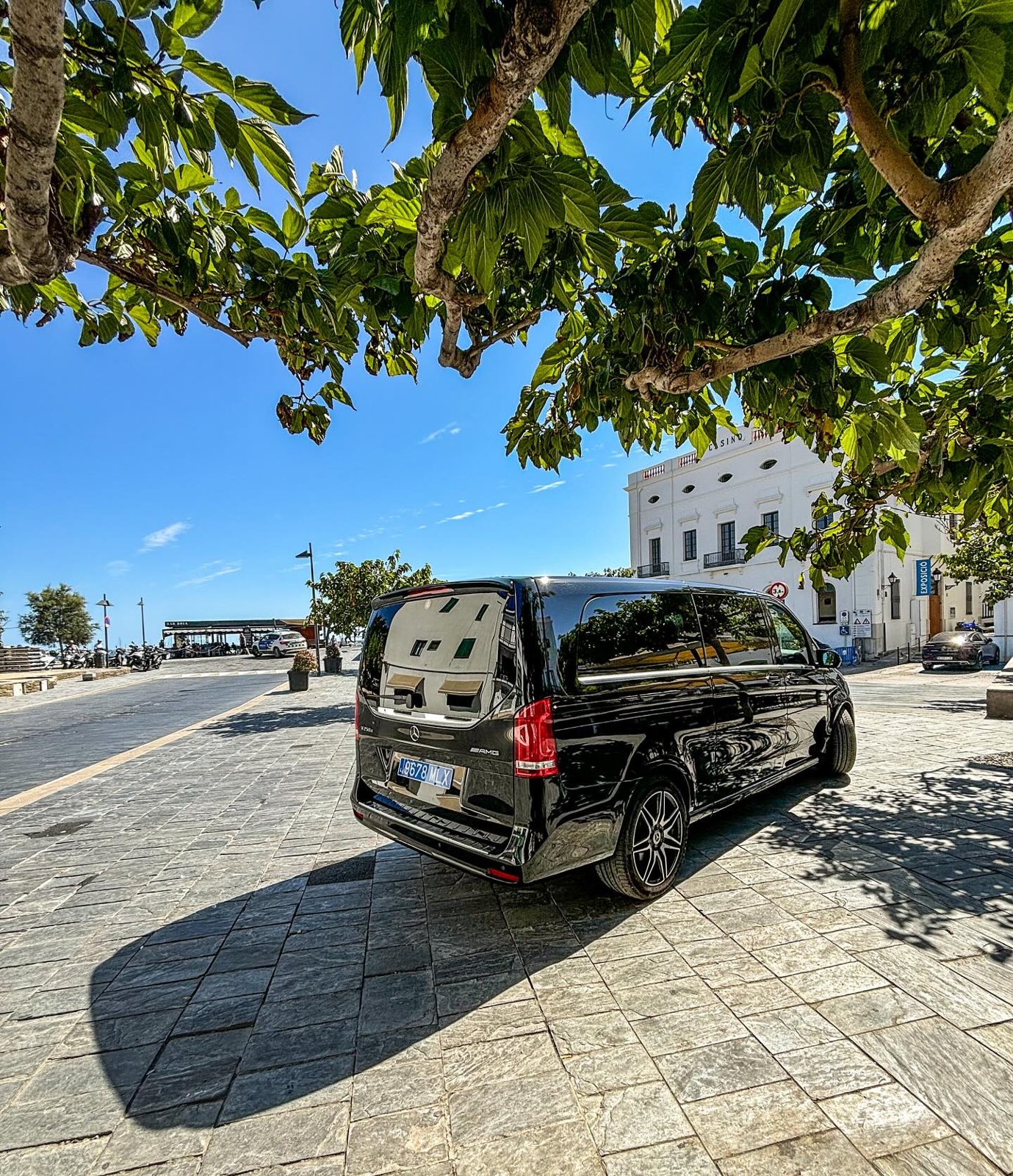 Chófer privado a Cadaqués: la Costa Brava con Black Button