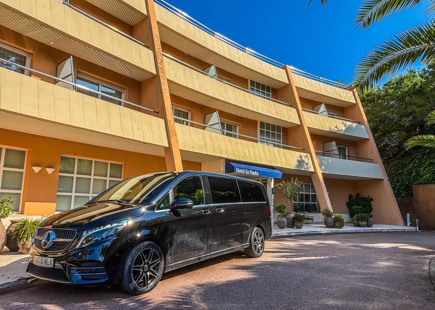 Chófer privado en la Costa Brava: servicio con Black Button