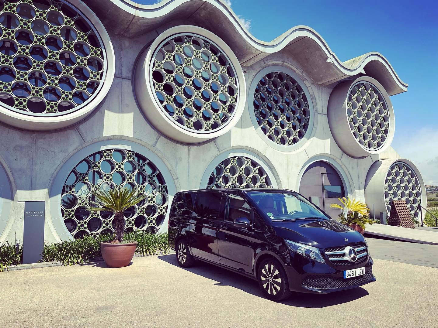 Chófer privado en Cava & Hotel Mastinell: enoturismo de lujo