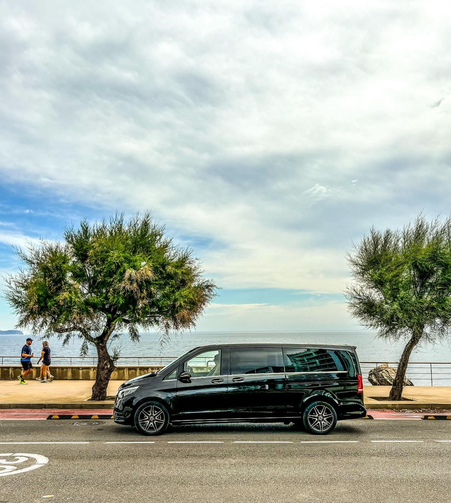 Chófer privado en la Costa Brava: l'Escala con Black Button