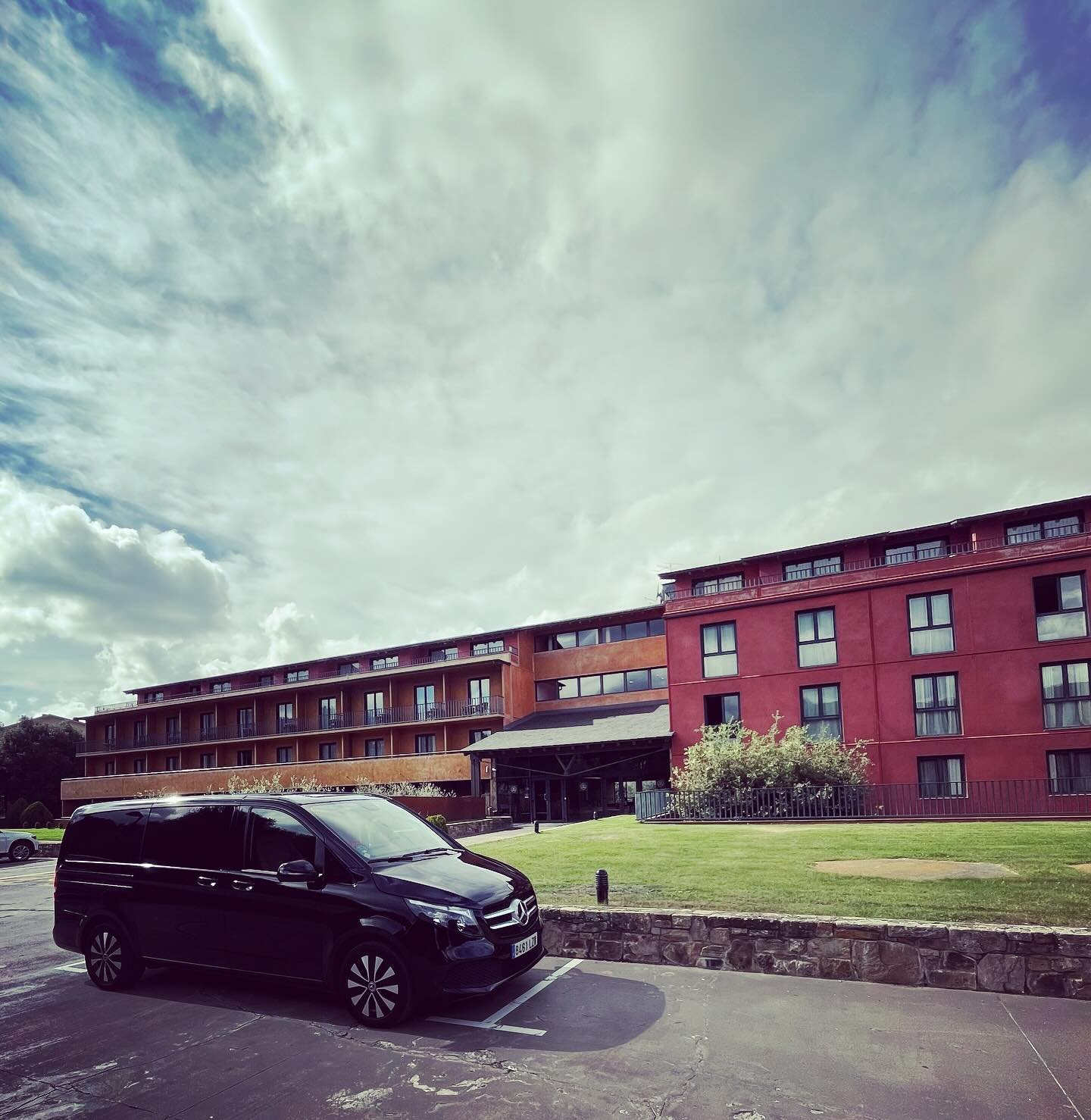 Chófer privado para eventos MICE en Montanyà Hotel (2023)