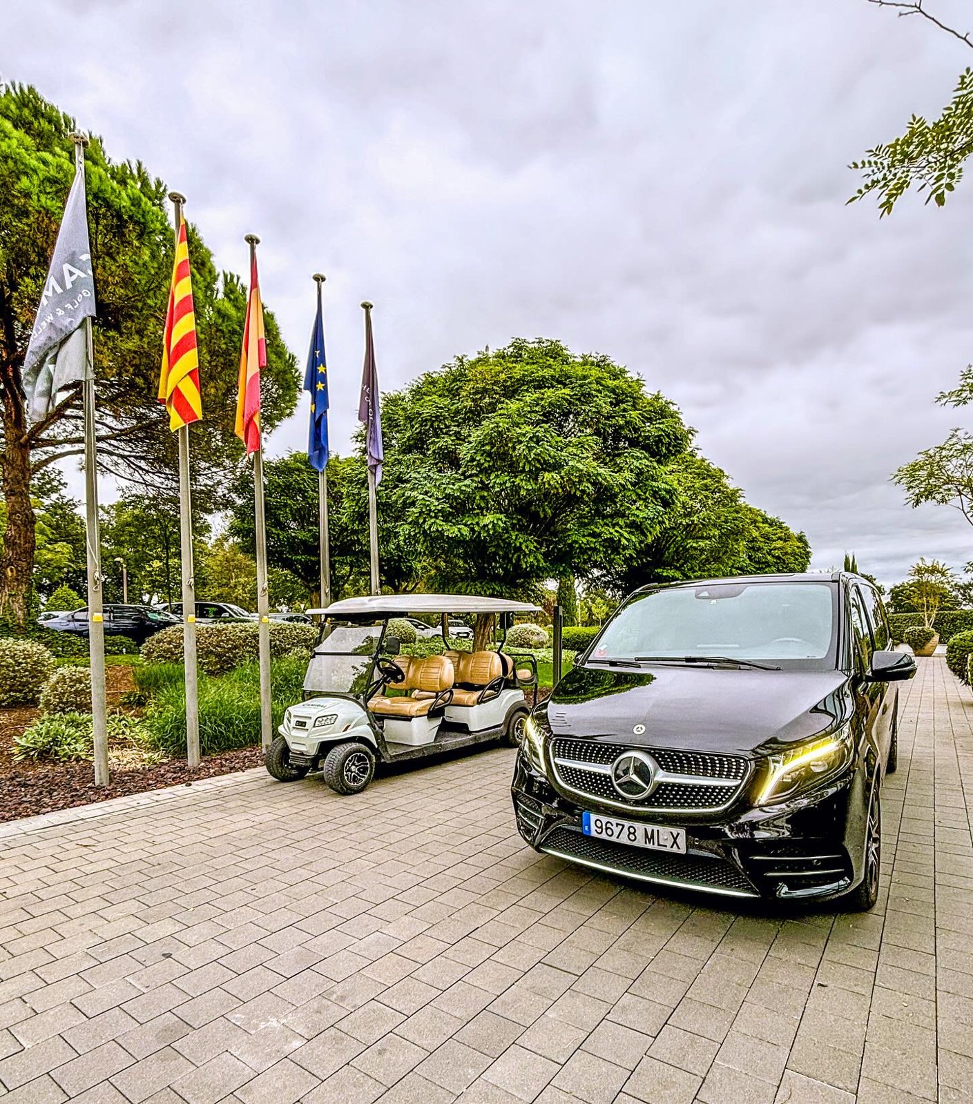 Golf Day en Camiral: chófer privado para tu jornada de golf
