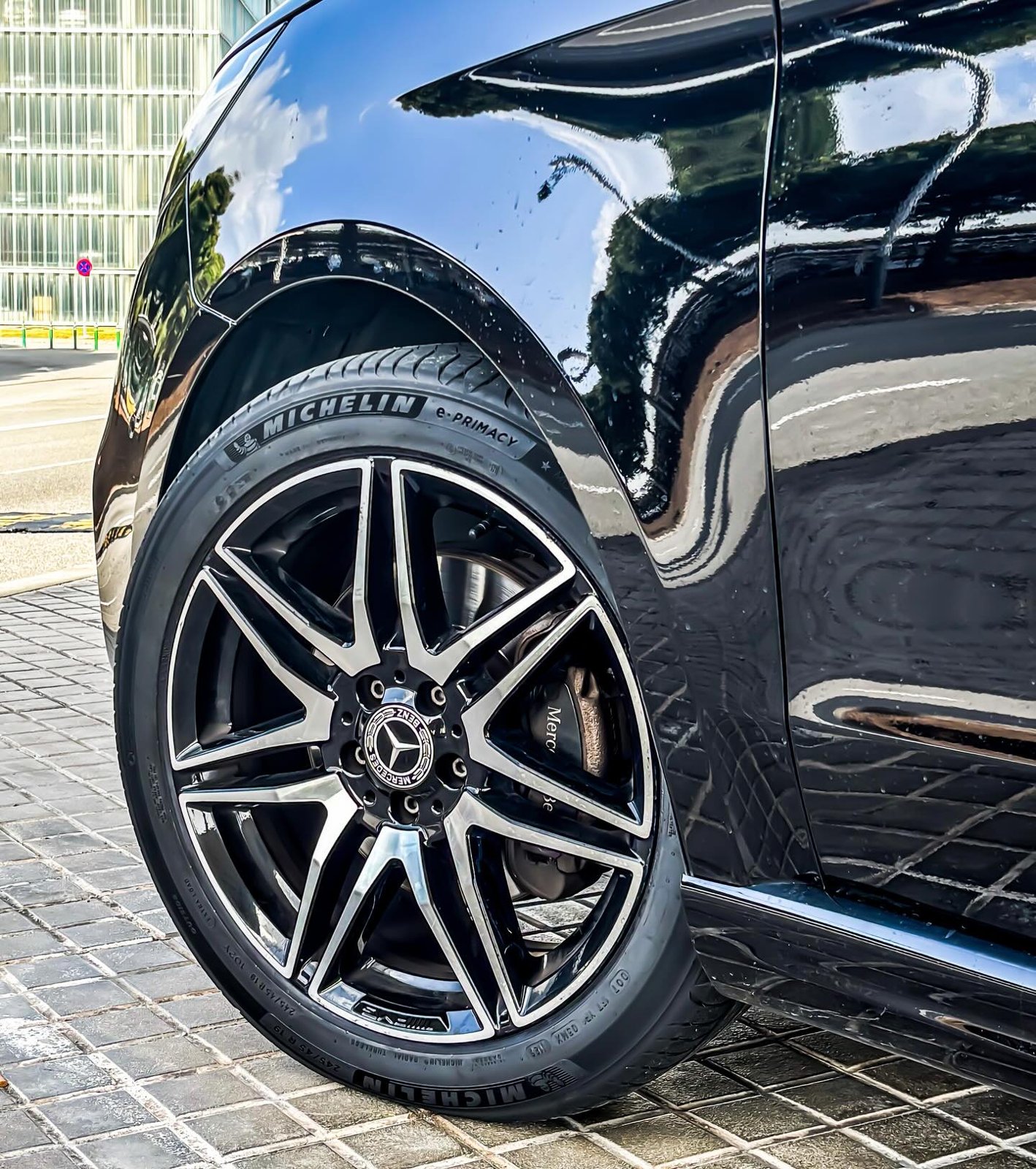 Mercedes-Benz V-Class: traslados con chófer en el Aeropuerto de Barcelona