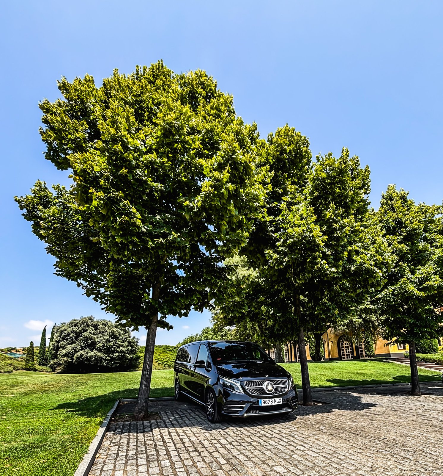 Mercedes V-Class con chófer a Pere Ventura, en el Penedès