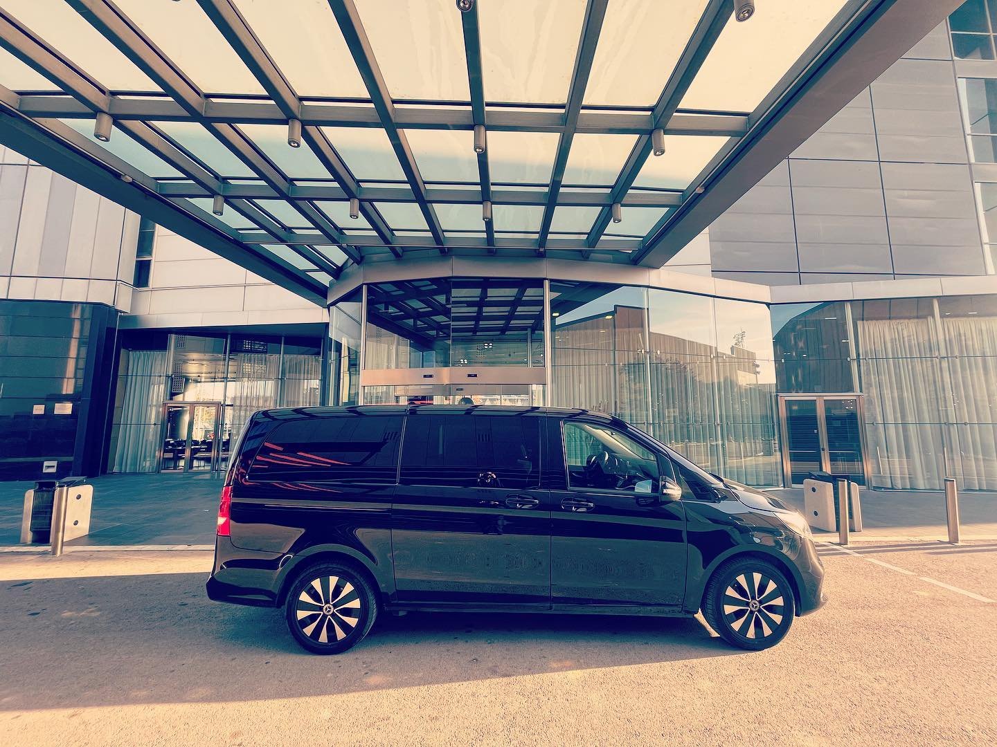 Mercedes V-Class: la minivan de Black Button para traslados y tours