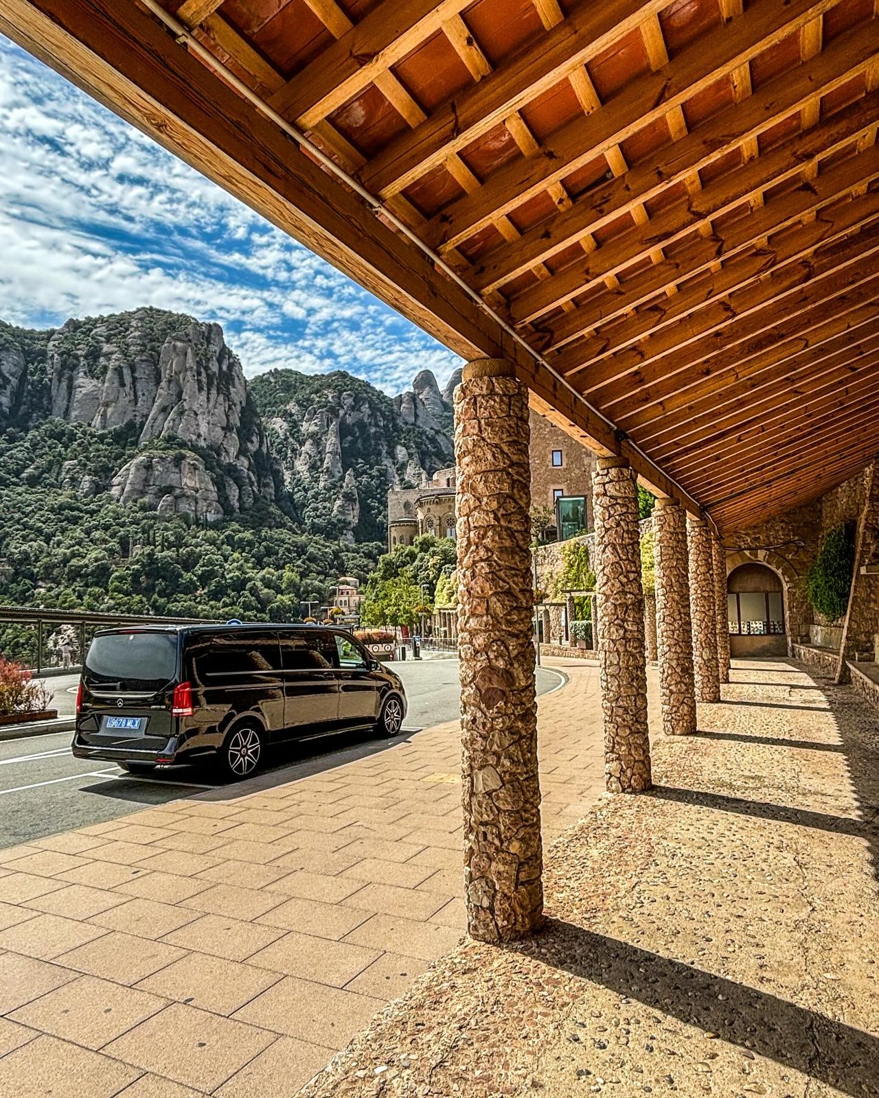 Montserrat con chófer privado: septiembre de 2024
