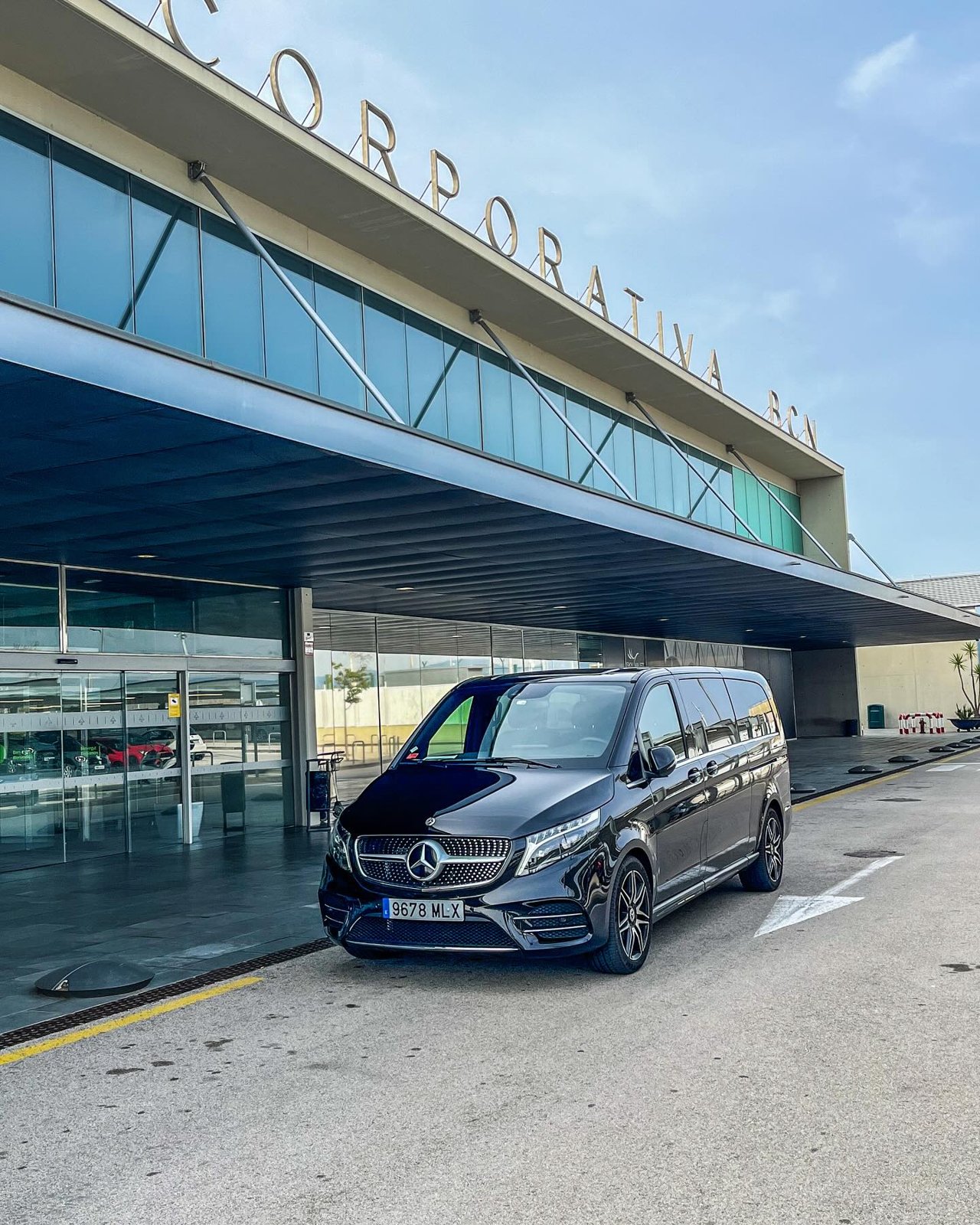 Recibimiento de clientes en la Terminal Corporativa del Aeropuerto de Barcelona