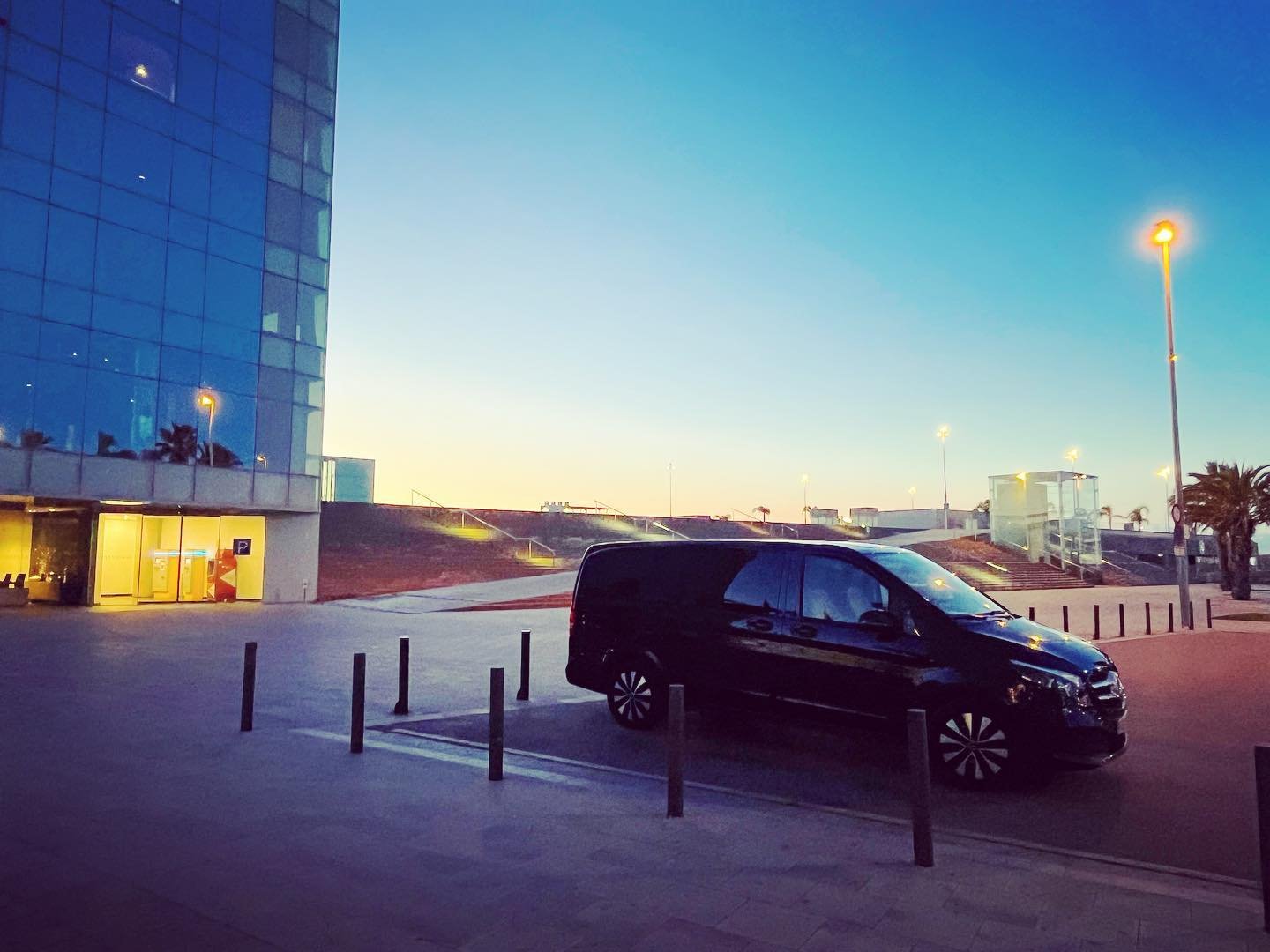 Reuniones empresariales en el Hotel W de Barcelona en 2023